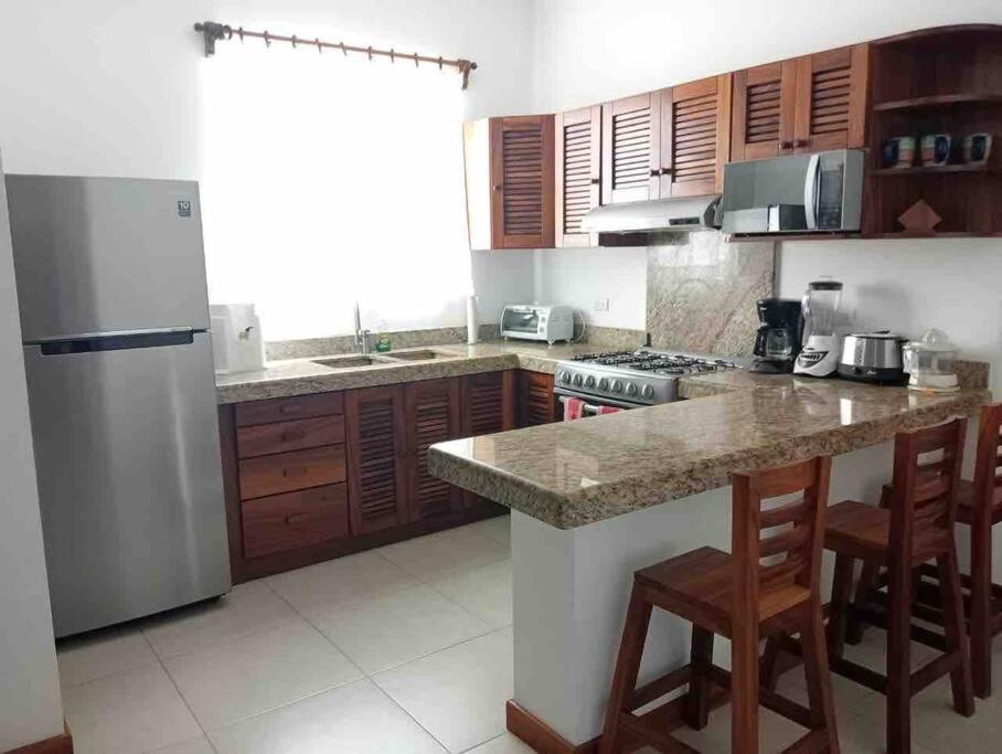 Apartment Tortugas - Rooms With Ac And Great Pool At 5 Min From Carrizalillo Beach And Benito Juarez Bulevard Puerto Escondido  Exterior foto